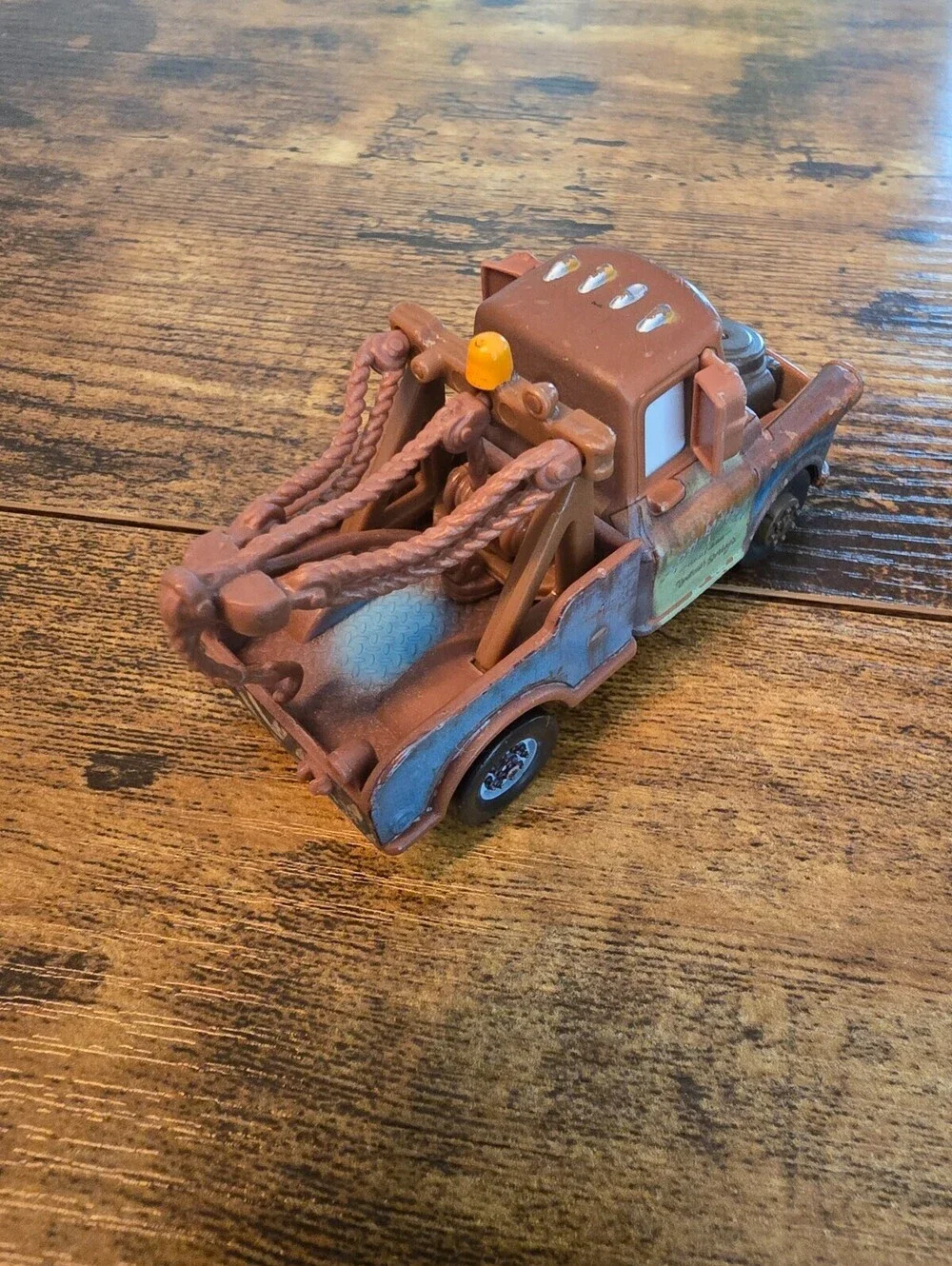 Disney/Pixar Cars Mater Diecast Mattel Tow Truck 1:55 Scale